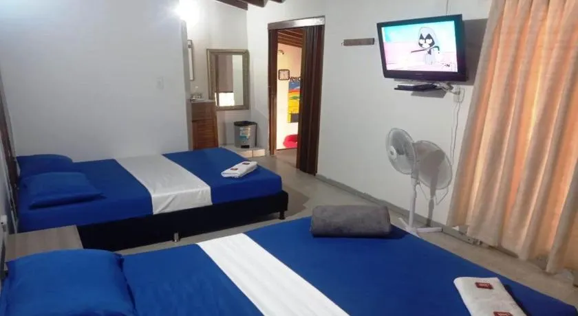 Yellow House Hostel - Image 1
