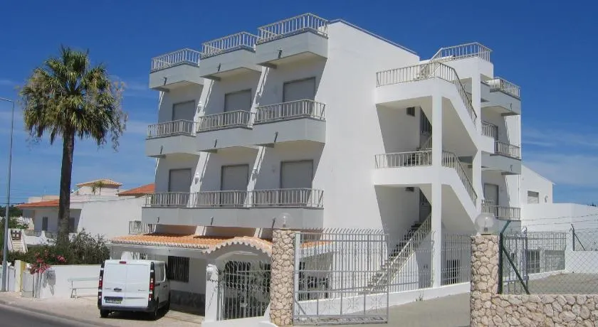 Residencial Campo-Mar by Umbral - Image 1