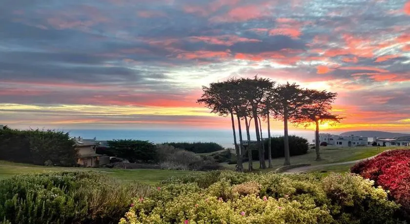 Panorama Ocean & Golf Fairway view - Image 1