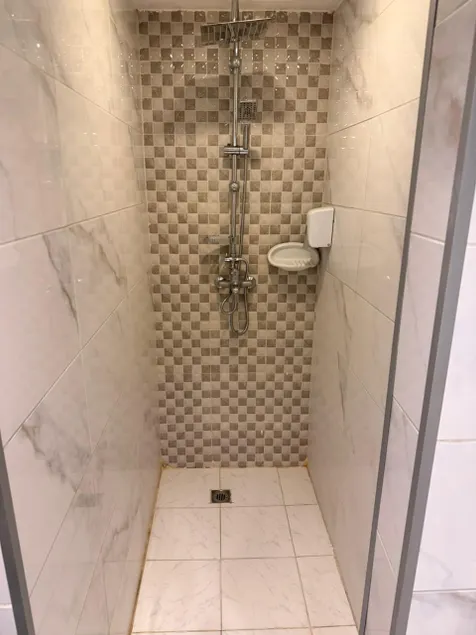 Al Hayat Line Hotel - Image 1