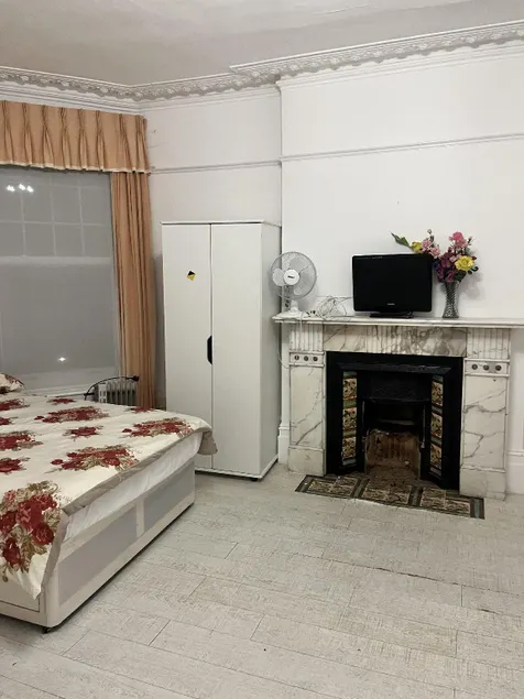 Caterine lodge - Image 1