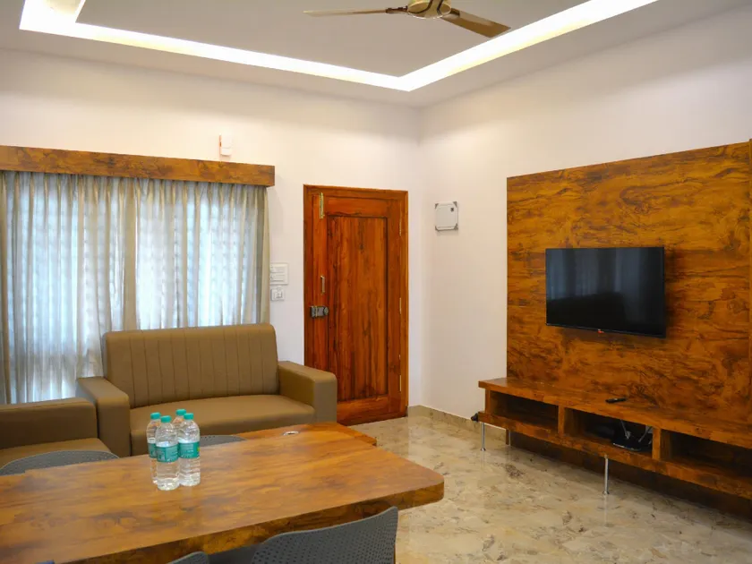 City Service Apartment - Image 1