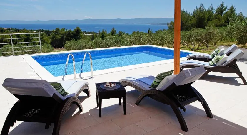 Holiday Homes Oliva - Image 1