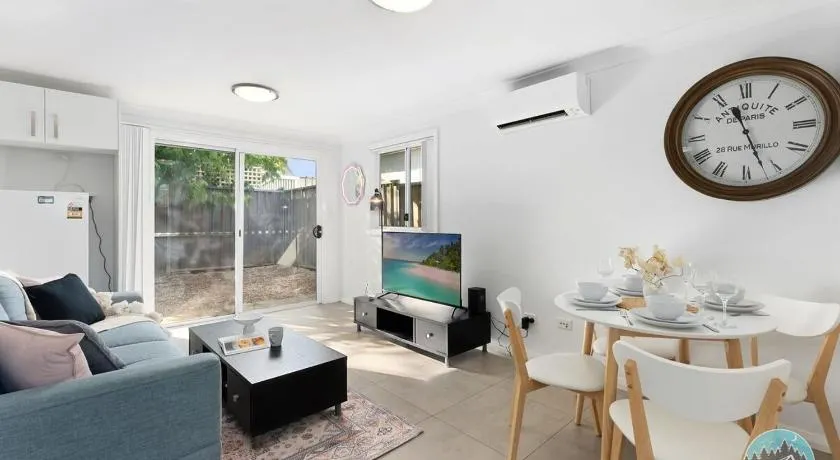 Aircabin - Colyton - Modern - 2-Bed Granny Flat - Image 1