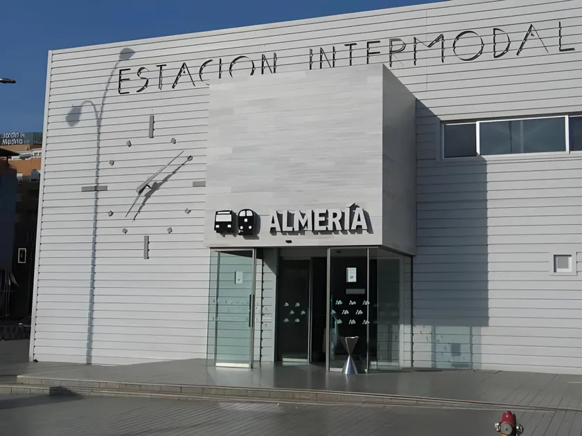 Hostal Estación - Image 1