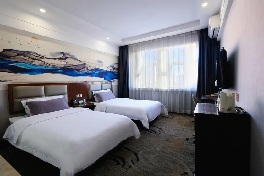 Provence Hotel - Image 1