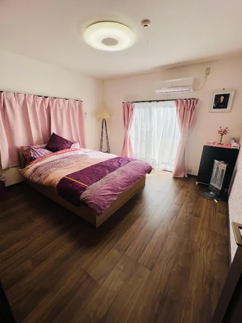 KM HOUSE - Image 1