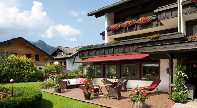 Hotel Menning ***S - Image 1