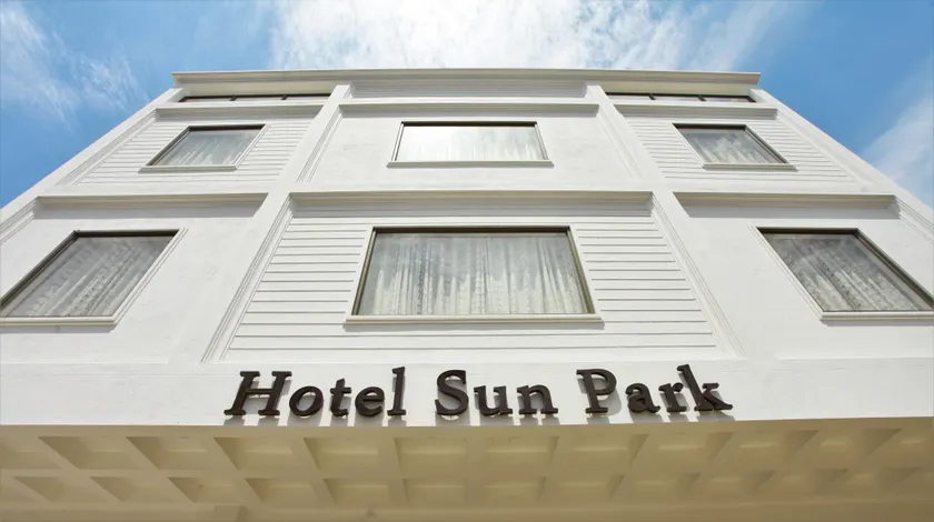 Hotel Sun Park - Image 1