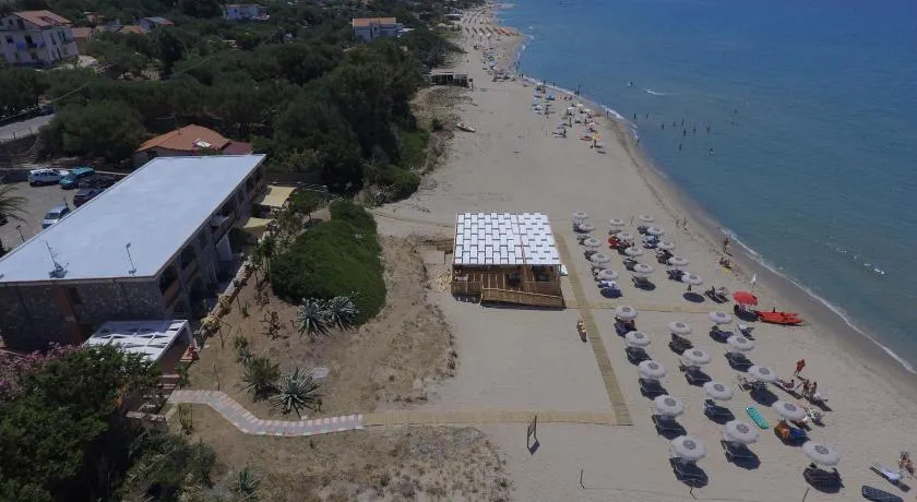 Residence Le Palme - Appartamenti sul mare - Spiaggia tra Palinuro e Caprioli - Image 1