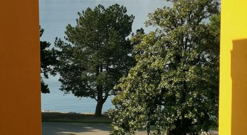 Lake Maggiore Waterfront Retreat - Walking distance to Everything - Image 1