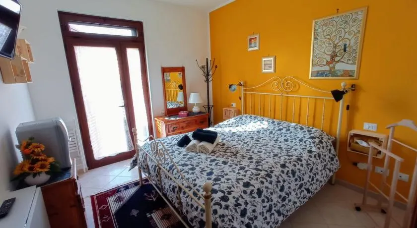 Valery Room - Image 1