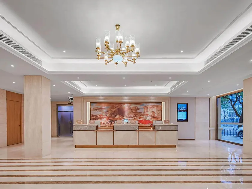 Vienna Classic Hotel (Ningbo University Kongpu Subway Station Branch) - Image 1