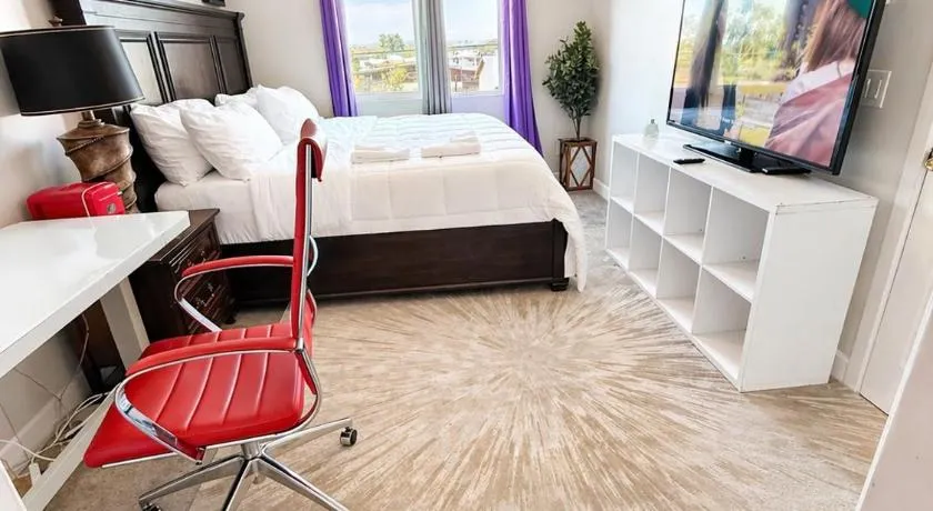 Penn Signature Airport Short Term Rental PHX - Image 1
