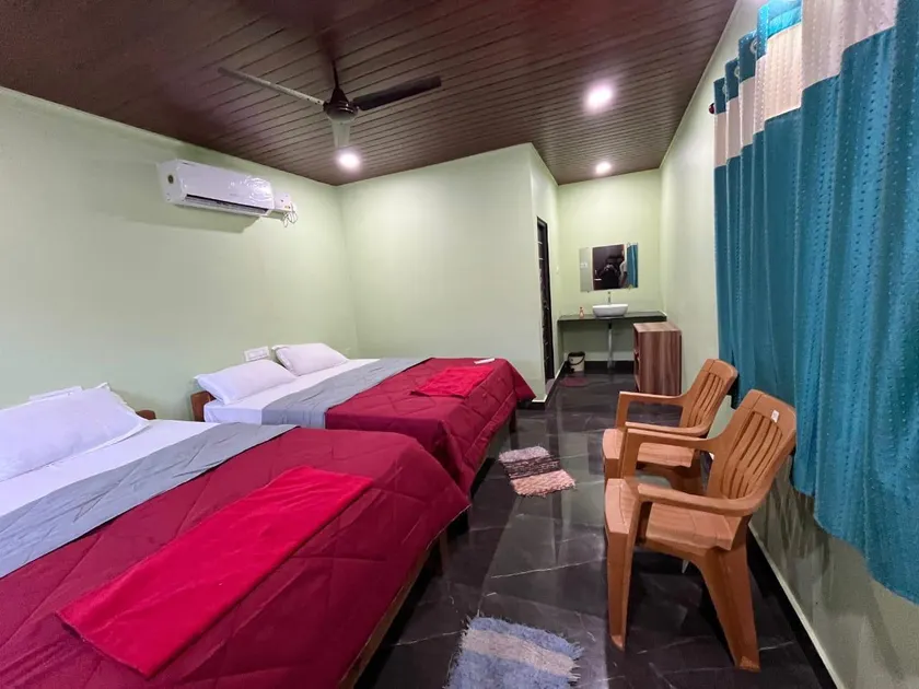 JN Cottages And Tents - Image 1
