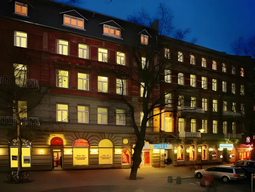 Hotel Königshof - Image 1