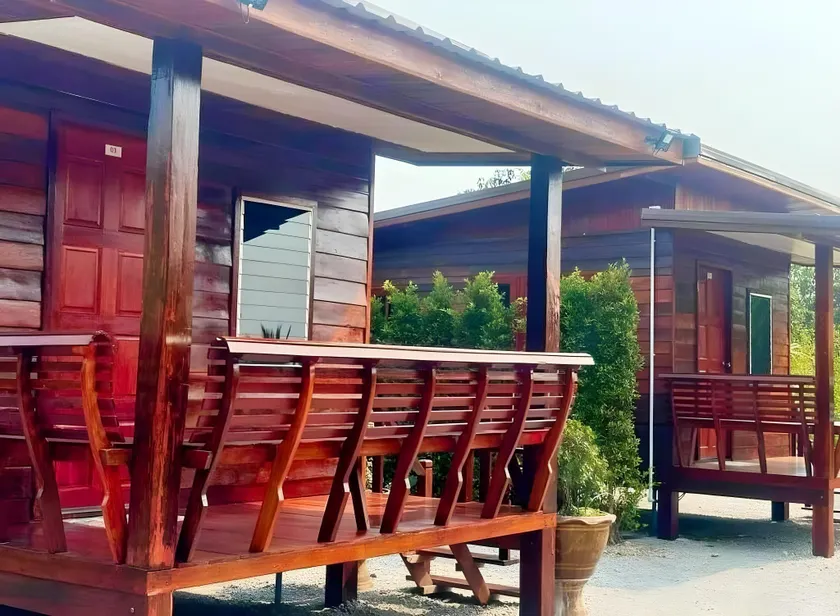 Kabin Buri Bungalows - Image 1