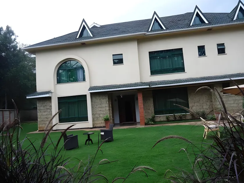Karen Inn Suites - Image 1