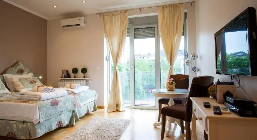 Belle Apartments - Luxury Apartments - Image 1