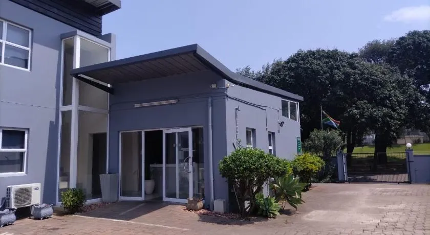 Essenwood Park Hotel - Image 1