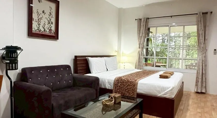 Floresh Freedom Hostel - Image 1