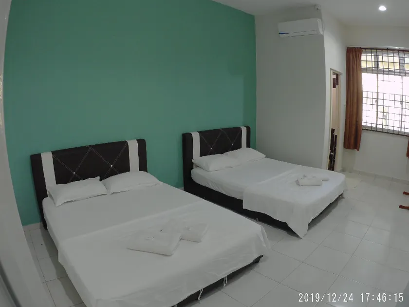 Seaview Promenade Homestay Dungun - Image 1