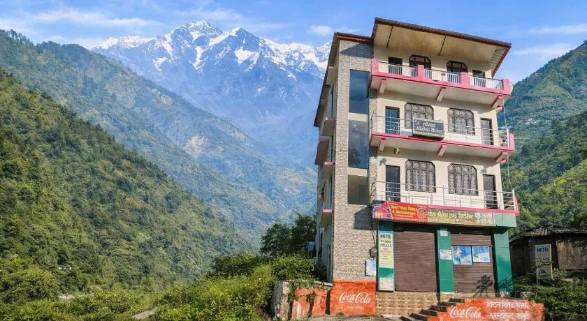 Hotel Vivek Palace - Image 1