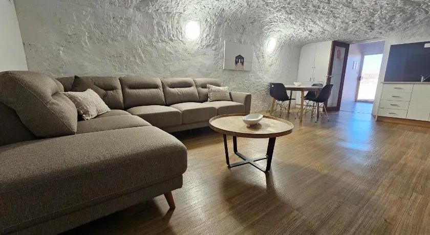 Holly Place - Image 1
