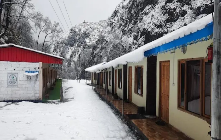 Night in Paradise Resort Yamunotri Uttarakhand - Image 1