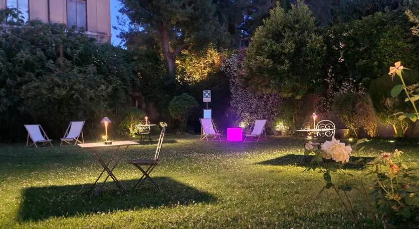 Villa Riari Garden - Image 1