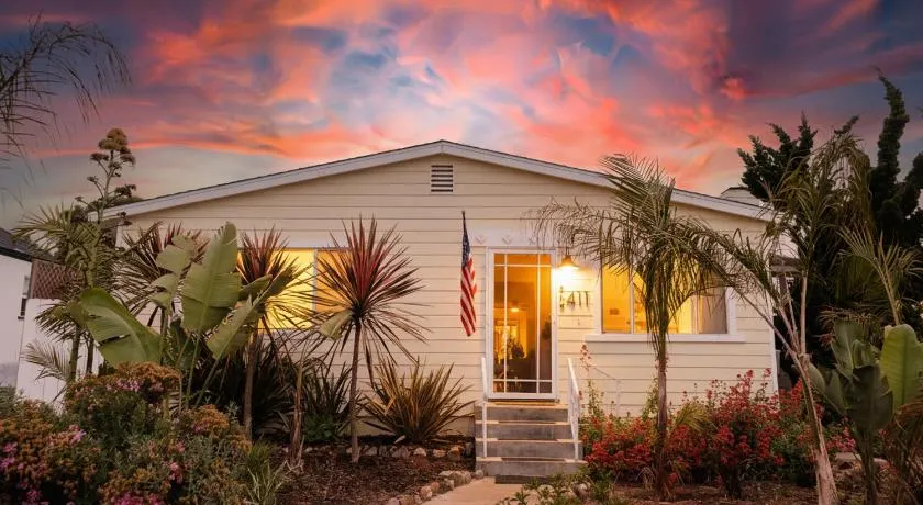 Designer Bungalow Steps to Beach - Image 1