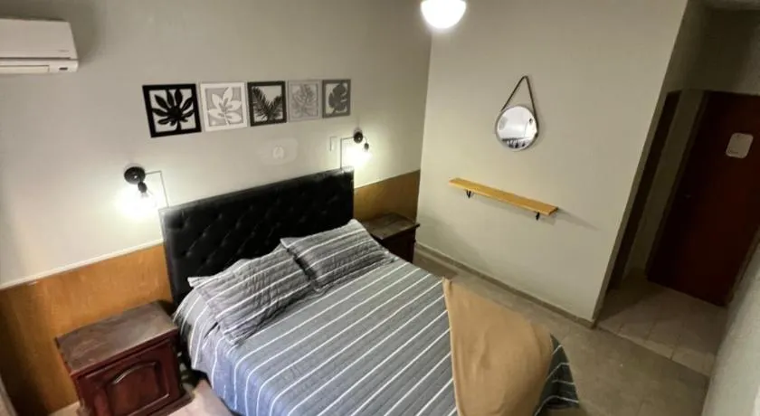 Nuevo Hotel Córdoba - Image 1