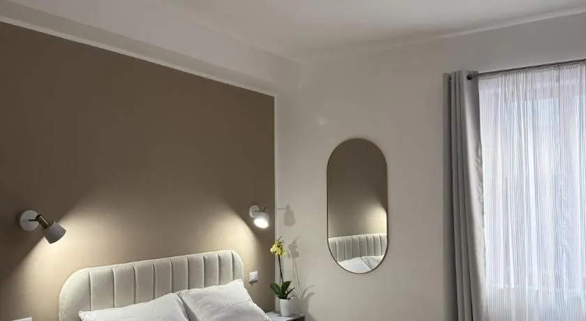 Riviera Smart Rooms - Image 1