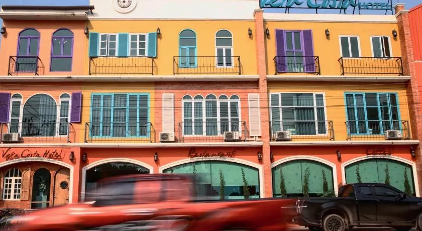 Vera Costa Hotel - Image 1