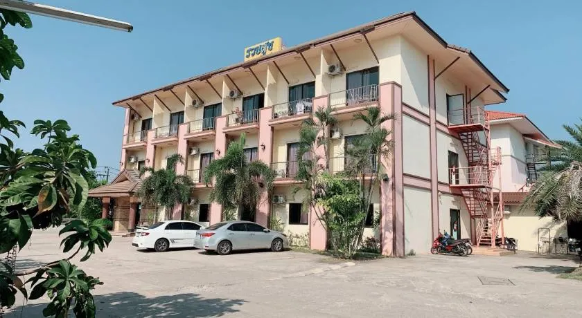 RuysukJo Resort&Pool - Image 1