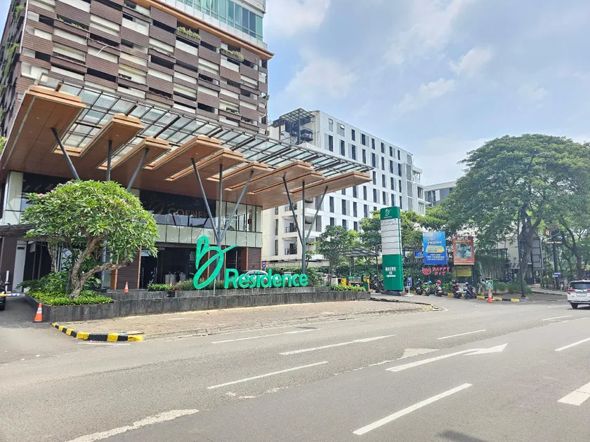 B Residence At By LiviRooms Tangerang - Image 1