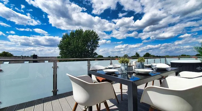 Exklusives Penthouse mit Outdoor Sauna und Whirlpool in Wunschtemperatur - Image 1