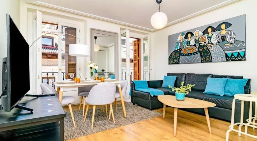 Luxurious Apartment in Calle Atocha by Batuecas - Image 1