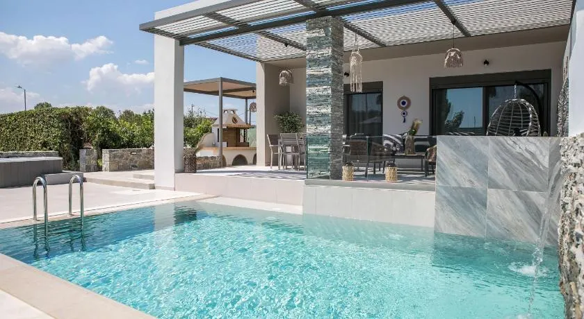 Maro Luxury Villa - Image 1