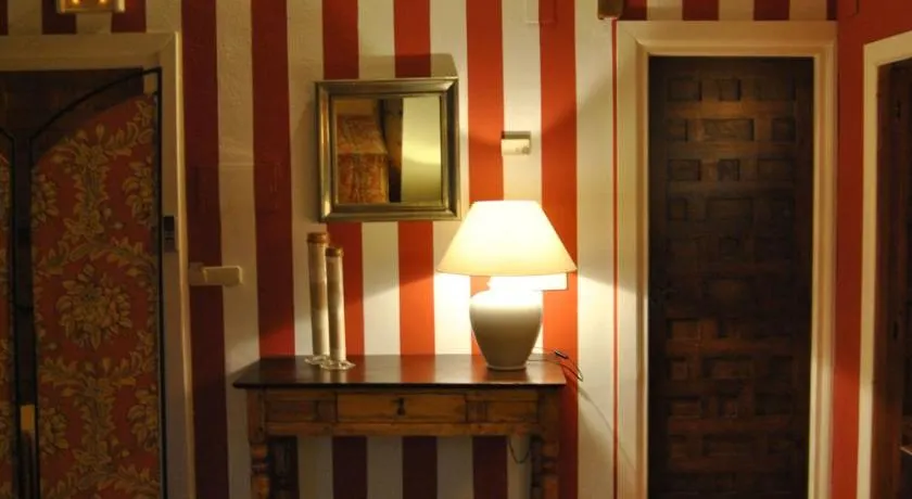 El Hotel De La Villa - Image 1