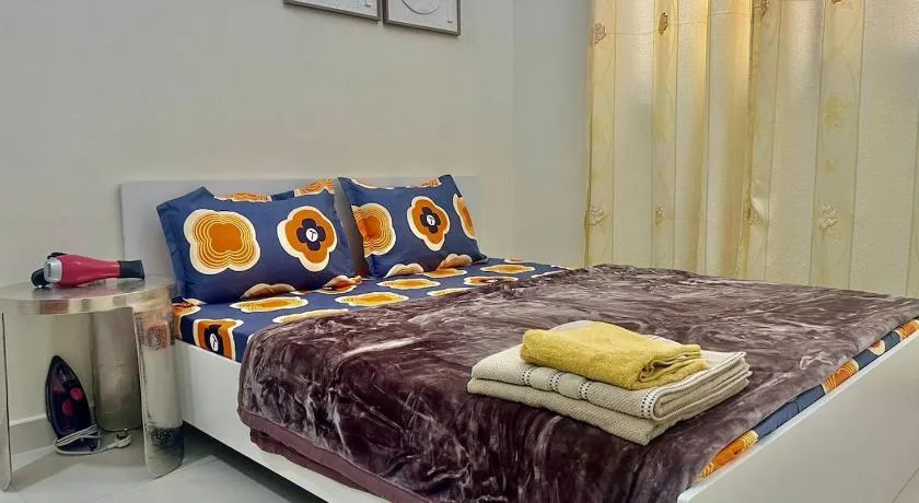 Deira stylish unit close to Dubai Hospital - Image 1