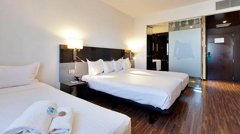Hotel Ciudad de Móstoles - Image 1