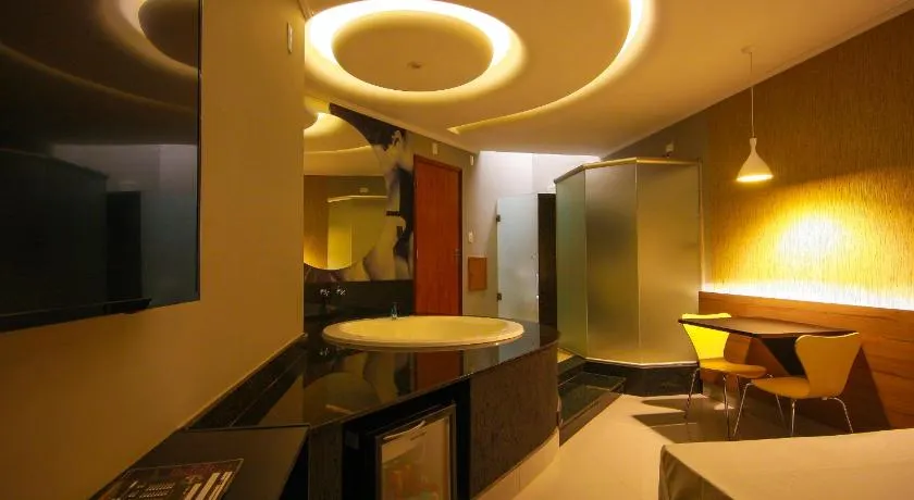Oasis Motel - Image 1