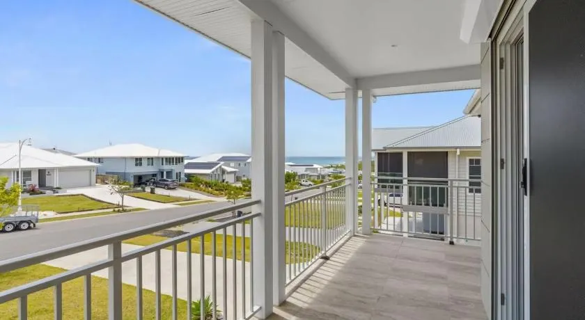 Seaside Bliss with Ocean Views - Image 1