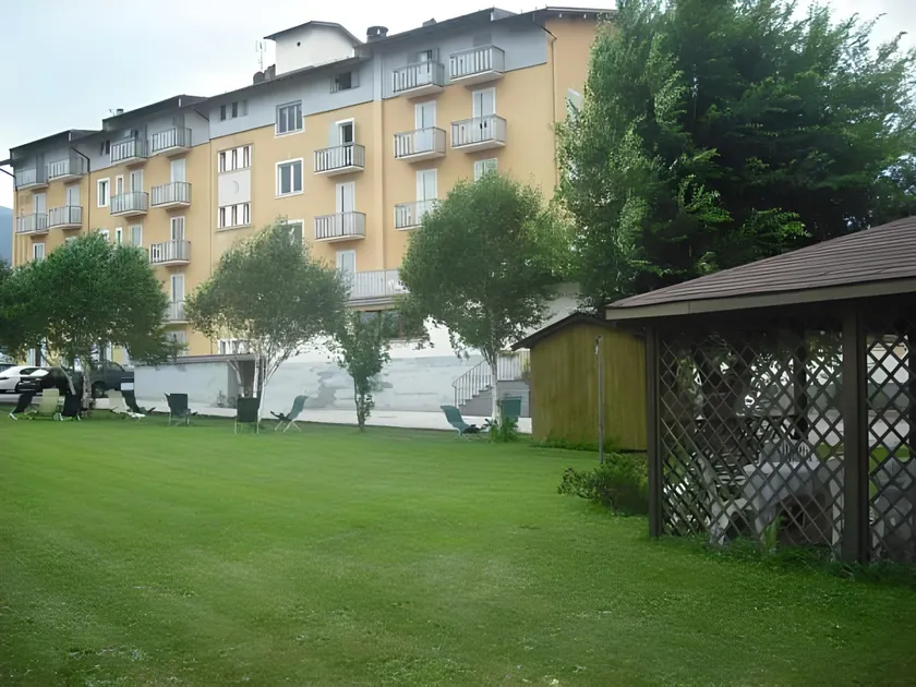 Hotel Stella Alpina - Image 1
