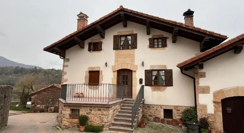 Casa rural Parriola - Image 1