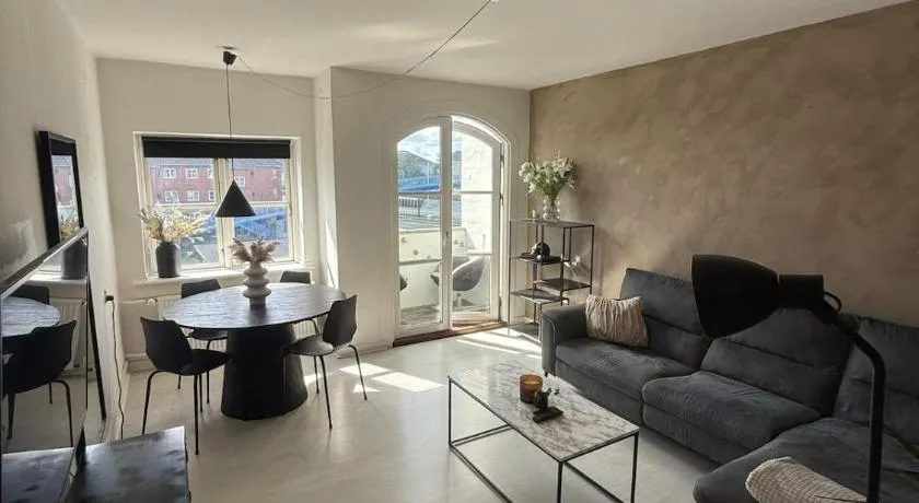 Cozy apartment in central Copenhagen - Image 1