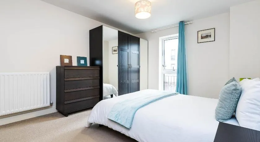 Greenwich House - Image 1