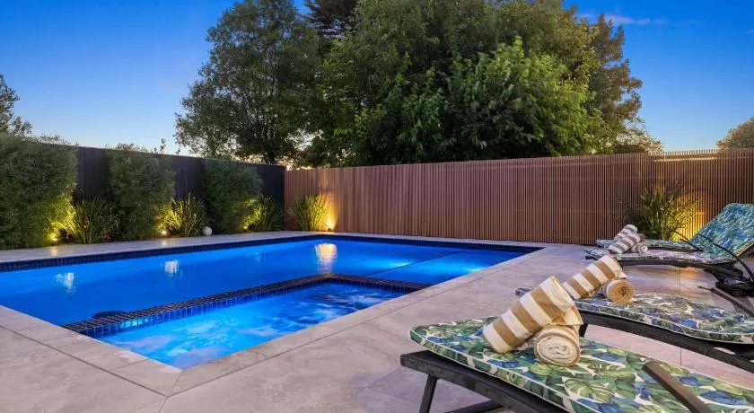 Villa Alessandro - Mornington Peninsula Luxury Accommodation - Image 1