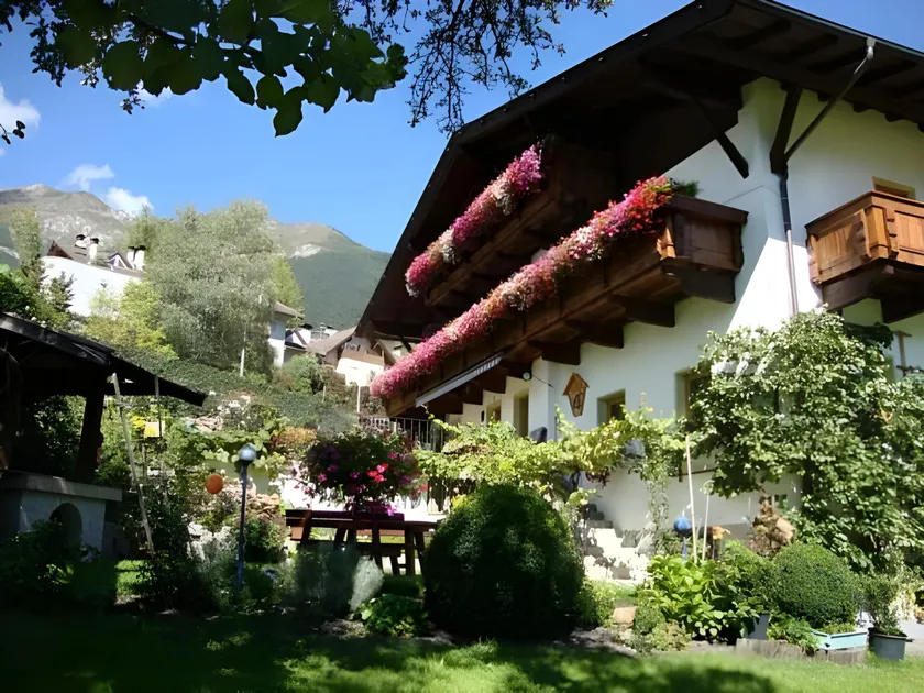 Pension Kirchbrugger - Image 1